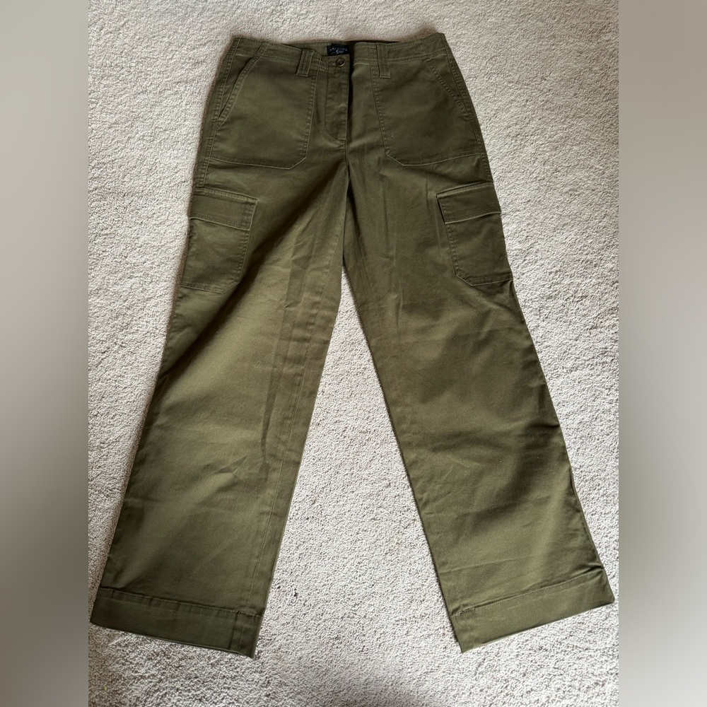 NWT Talbots Chino Cargo Pants Size 6